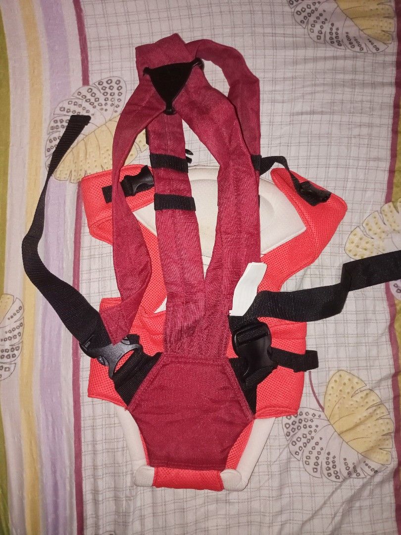 ORIGINAL CHICCO CARRIER BAG (Category: Carriers & Slings) located in Manila. Submitted by yssilb (Listing ID 1327721136, Image 2). Description: ORIGINAL CHICCO CARRIER BAG. USED ONLY ONCE..