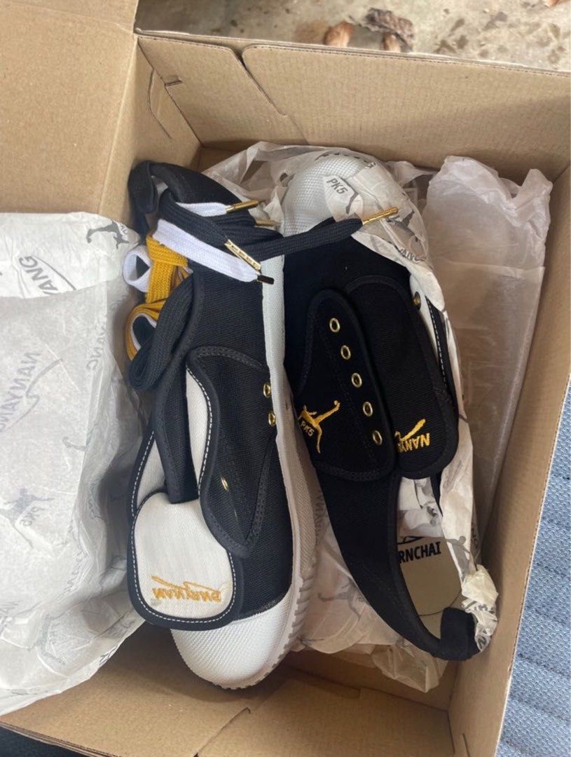 Pk5 NANYANG SEPAK TAKRAW SHOE size 44, Men's Fashion, Footwear
