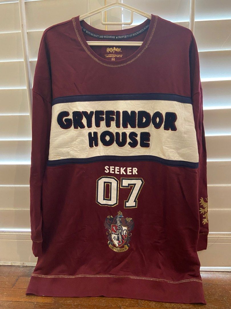 primark harry potter gryffindor seeker 07 long sweatshirt jumper Women s Fashion Tops Longsleeves on Carousell
