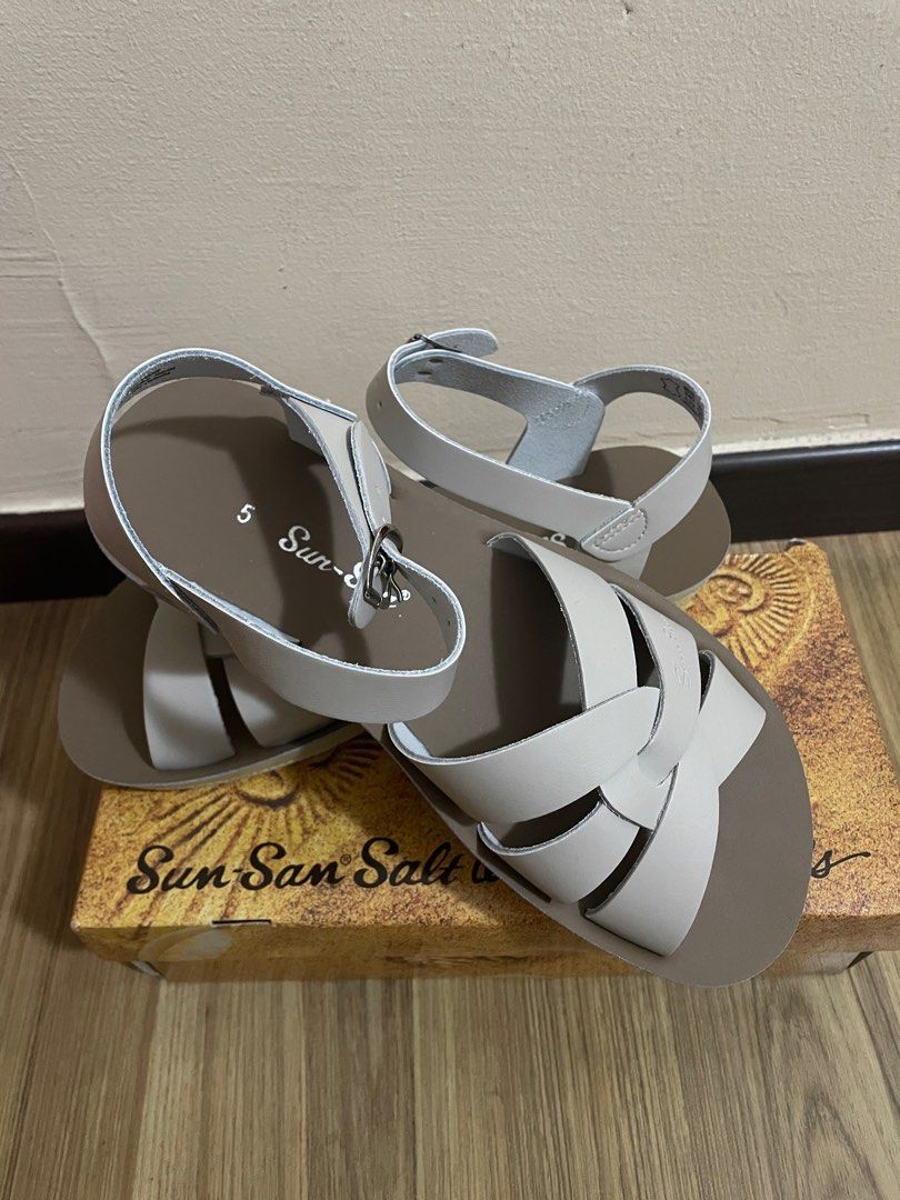 Fake saltwater sandals store