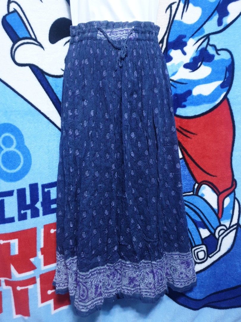 Skirt flowy (Category: Everything Else Others) located in Cavite. Submitted by assortedbymickeymouse (Listing ID 1327654015, Image 2). Description: S: 24" - 40" max. L: 29" A line garterized.