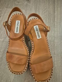(Category: ) located in . Submitted by shopretail (Listing ID 1327658485, Image 1). Description: .
