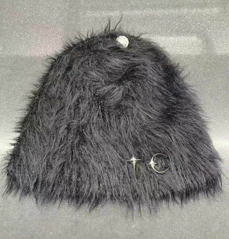 Thug Club 代購pre order Chimera Logo Fluffy Beanie 絨毛冷帽