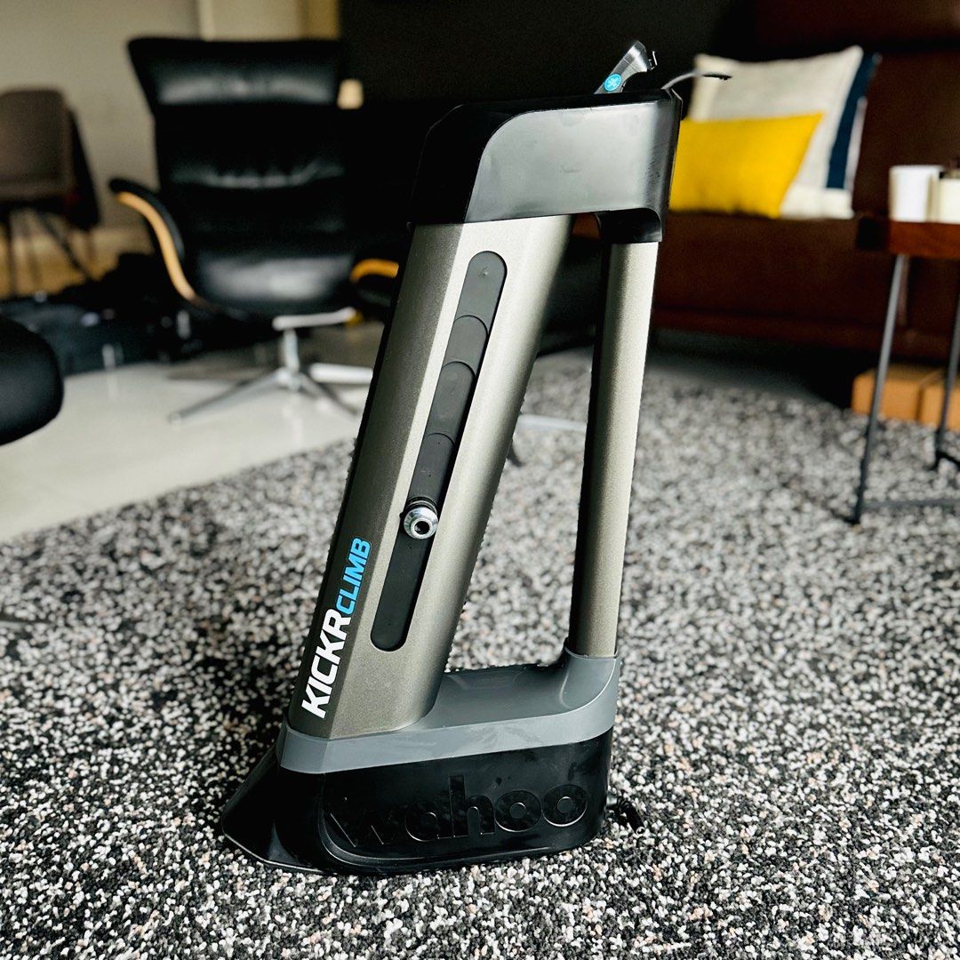 Wahoo Kickr Climb Indoor Grade Simulator, Sports Equipment, Bicycles