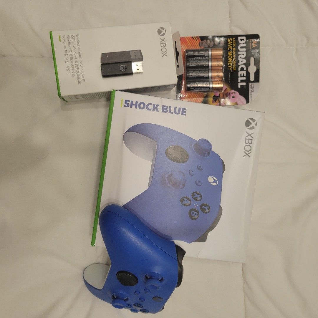 Xbox Controller (Category: Controllers) located in Puchong. Submitted by faizalbaharin (Listing ID 1327657916, Image 1). Description: Looking for potential buyer, xbox series s shock blue controller comes w xbox adapter, use less than 8 months, cond 10/10. Letgo for RM 265. Free duracell battery 5 pcs.