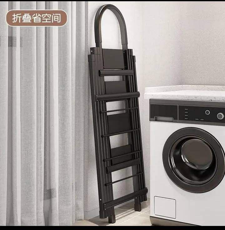 5 layer ladder & hanger rack (Category: Ladders & Steps) located in Manila. Submitted by saguittarian06 (Listing ID 1327782569, Image 1). Description: ₱2,150 5 LAYER LADDER & HANGER RACK SIZE ：151 CM X 172 CM X 50 CM BLACK & WHITE.