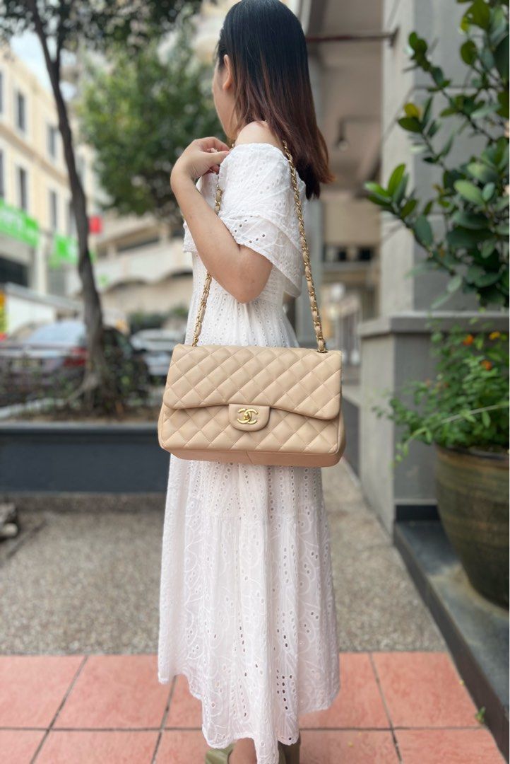 Authentic As New CHANEL Beige Colour Classic Flap Jumbo in Lambskin with gold hardware Women s Shoulder Bag