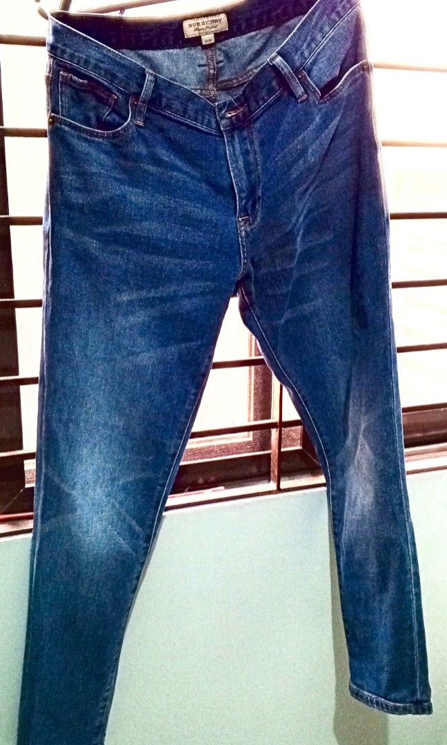Burberry Skinny Jeans (Category: Jeans) located in Manila. Submitted by norob (Listing ID 1327742027, Image 3). Description: Original Burberry Skinny Mens Jeans, Size: Waistline, 30-32 Length: 36.