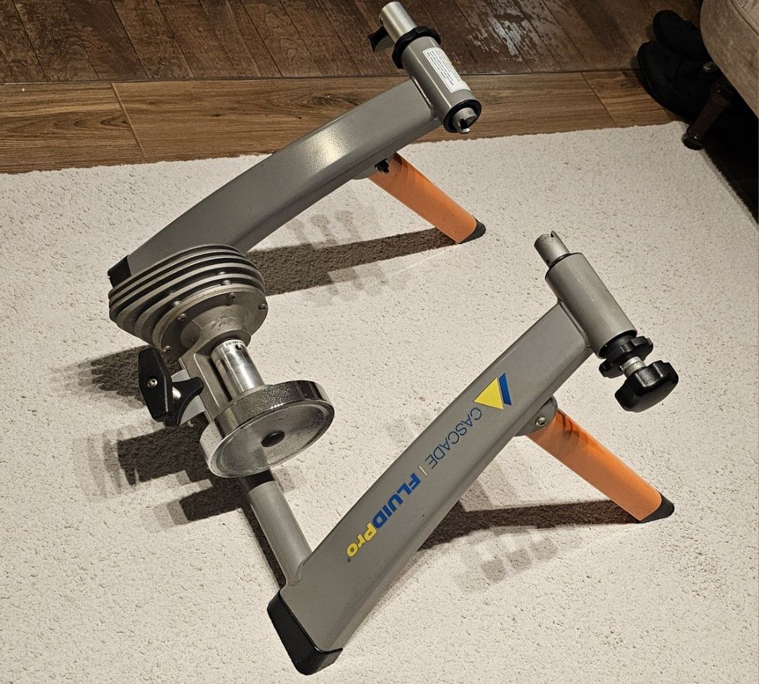 Cascade Fluid Pro Bicycle Trainer
