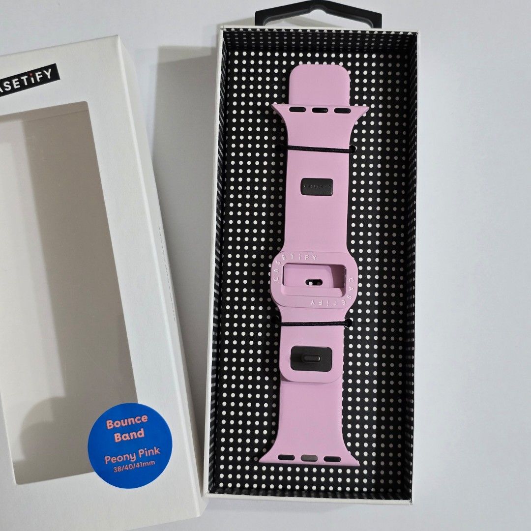 由 padeliza (刊登 ID 1327880448，圖片 3) 提交，位於 台北市 (Taipei) 的 Casetify apple watch 38 /40/41mm錶帶 Bounce Band - Primrose Pink (類別：手錶)，說明：全新 原價2250元 只有一個。
