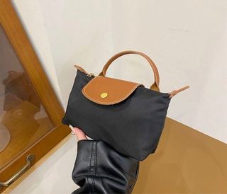 (Category: ) located in . Submitted by meeya.preloved (Listing ID 1327797257, Image 1). Description: .