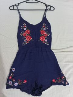 (Category: ) located in . Submitted by black.kat (Listing ID 1327794083, Image 1). Description: .