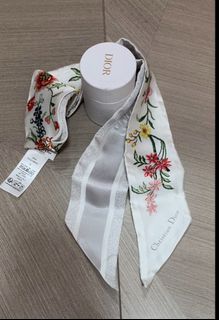 （分類：）位於 。 由 becky45678 提交（商品編號 1327874574，圖片 1）。簡介： 。