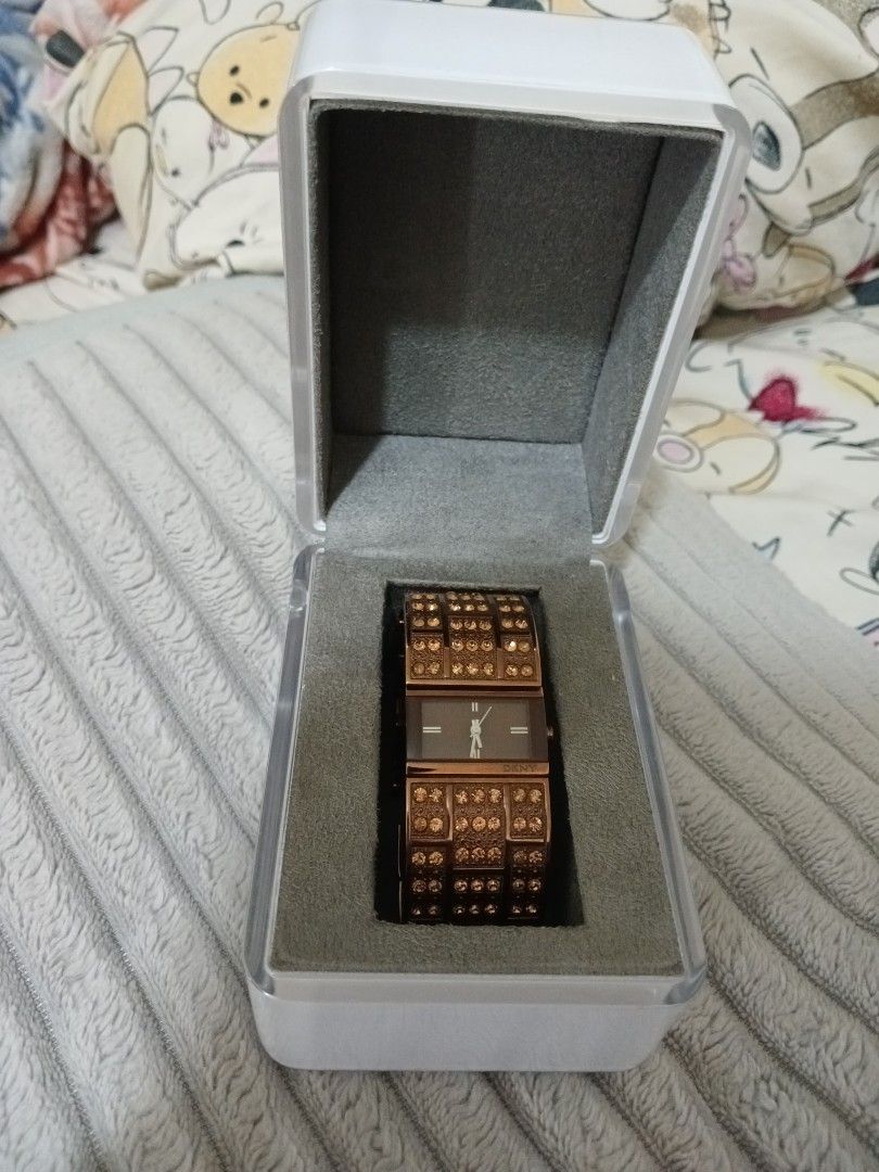 DKNY Ladies Clasp Bracelet Crystal Copper Watch NY3895  display picture 1