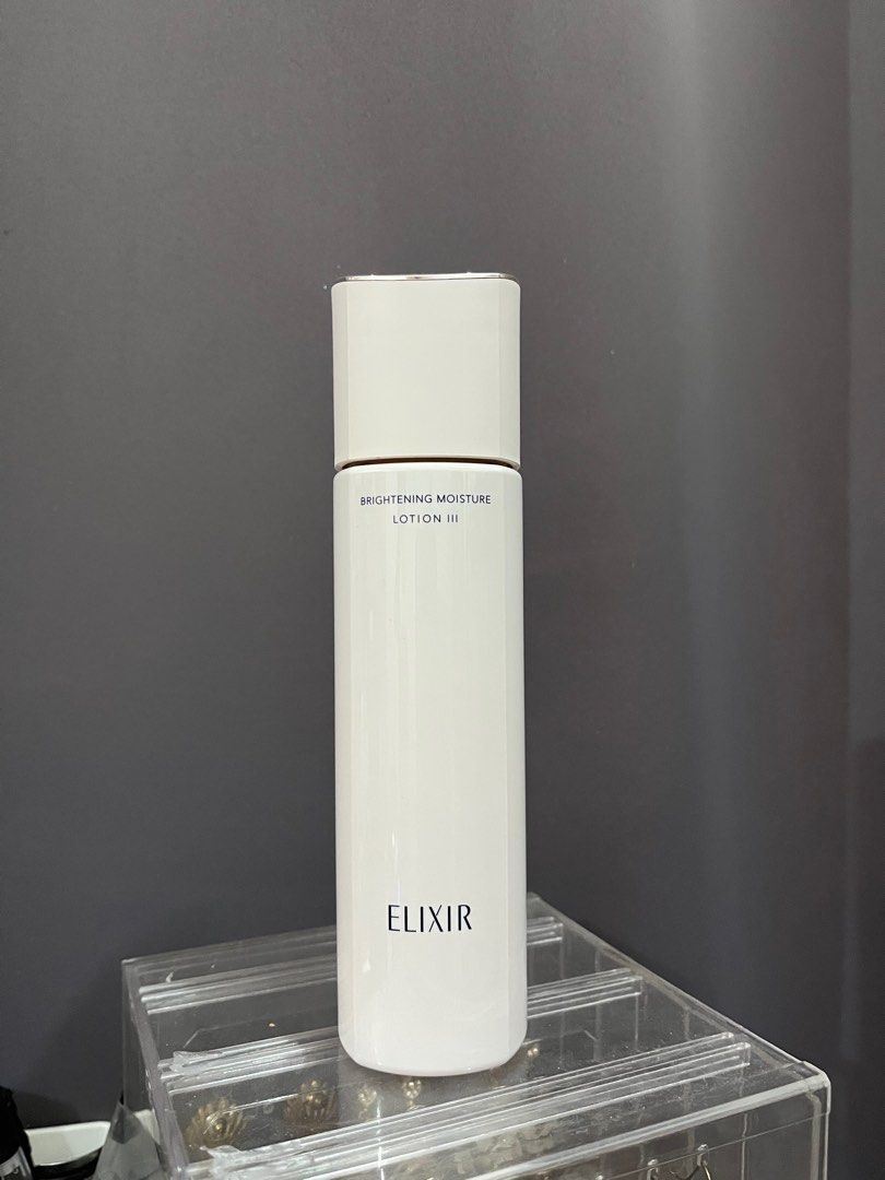 Elixir Moisturizer (Category: Face Care) located in Taguig. Submitted by closetboundph (Listing ID 1327772295, Image 1). Description: Still about 80% full.