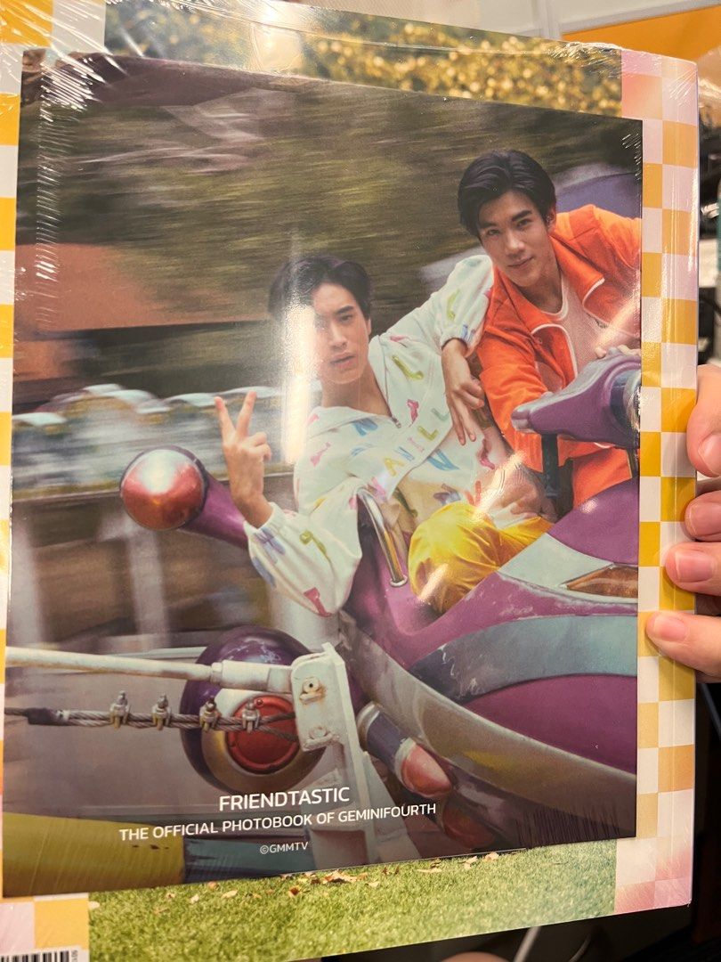 【未開封】GEMINIFOURTH 写真集「FRIENDTASTIC」 FRIENDTASTIC / GEMINIFOURTH - タイBL・タイGLドラマグッズ通販
