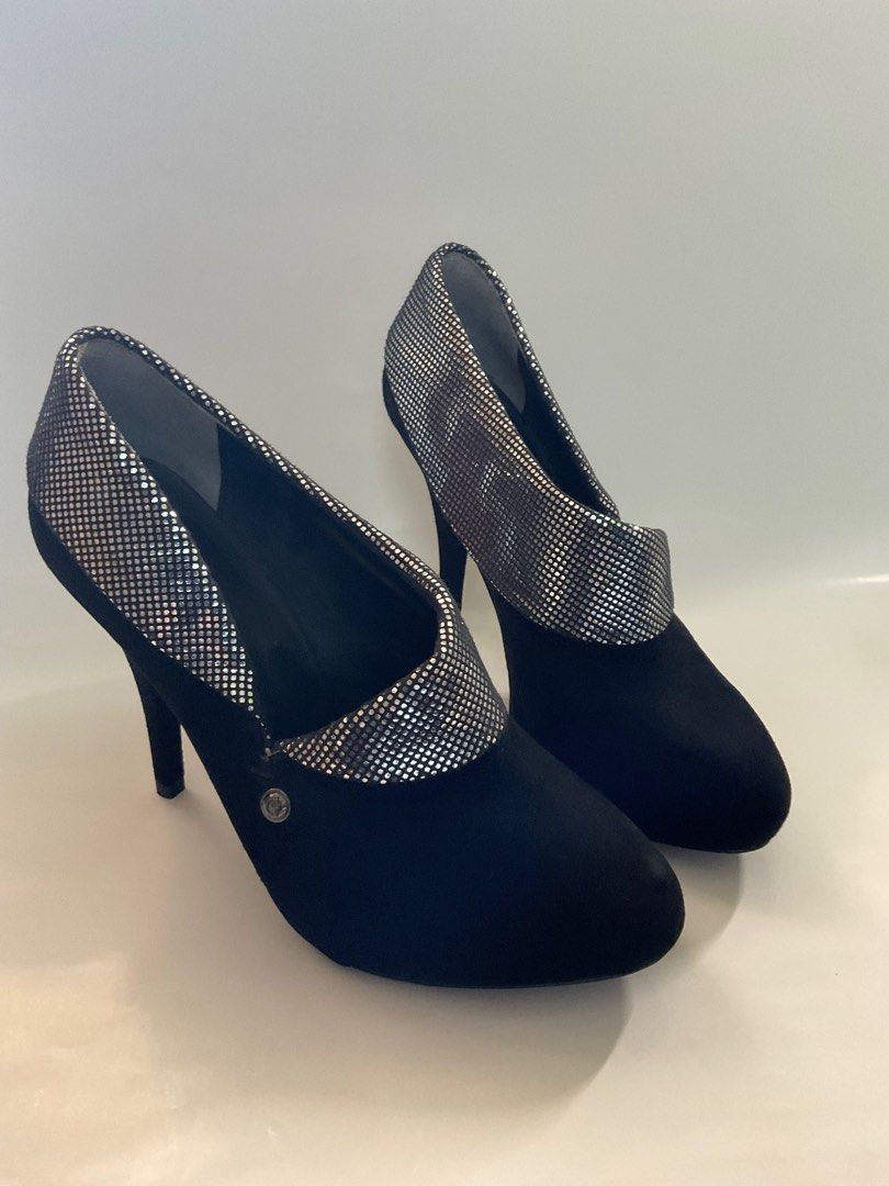GUESS suede detailed heels Women s Fashion Footwear Heels on Carousell