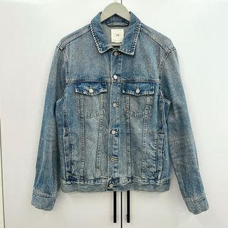 (Category: ) located in . Submitted by thrift.easy (Listing ID 1327784132, Image 1). Description: .