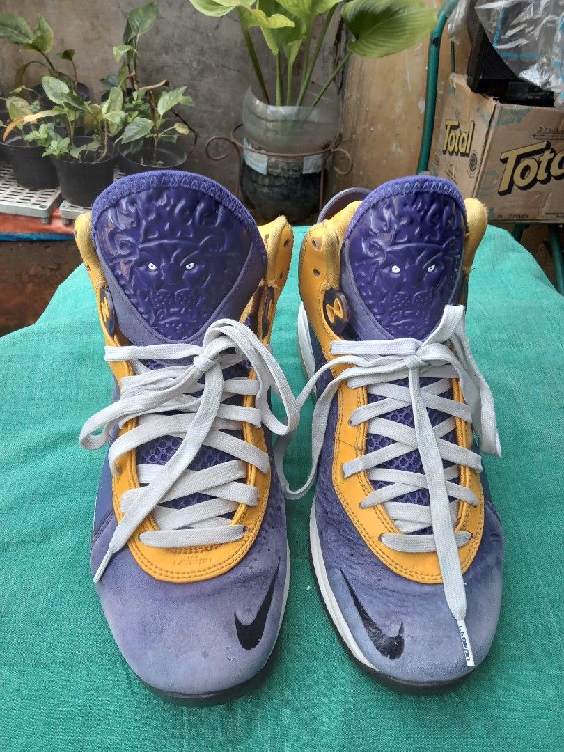 Lebron james 828 Fesyen Pria Sepatu Sneakers di Carousell