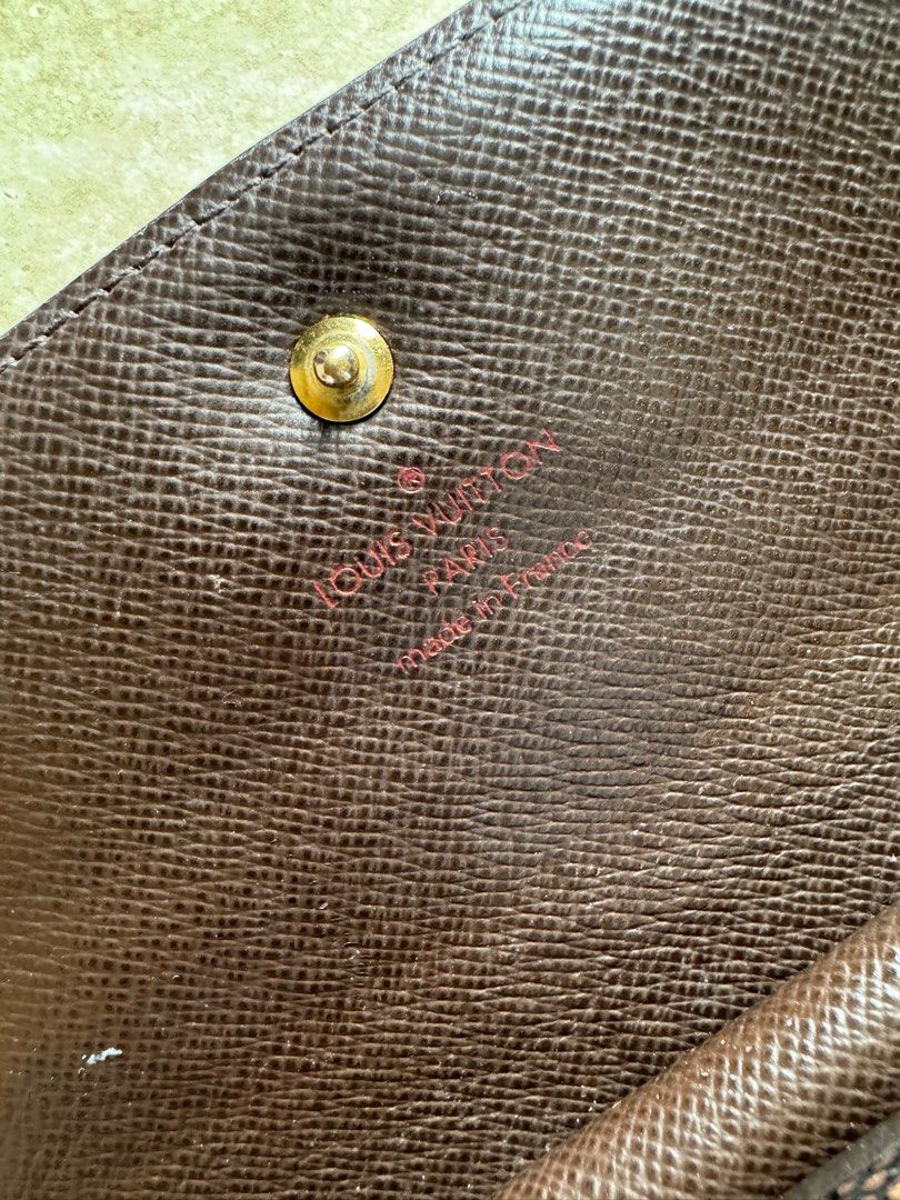 Louis Vuitton (Category: Luxury Bags & Wallets) located in Makati City. Submitted by jayclopez (Listing ID 1327789632, Image 2). Description: .