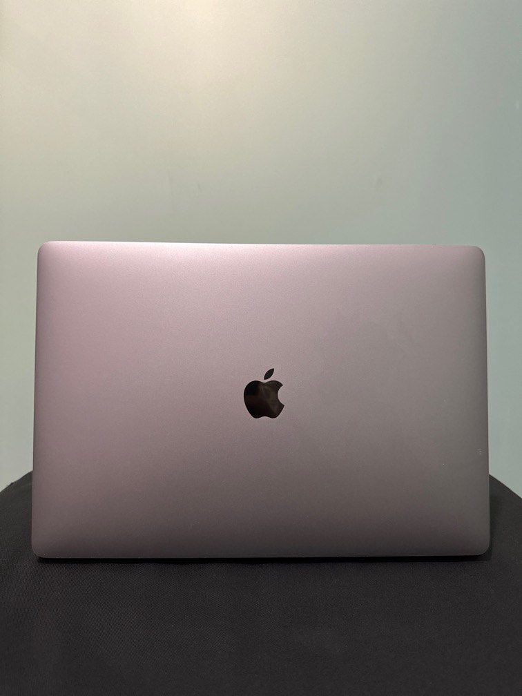 MacBook Pro A1990 Year 2018 15.4” Retina Touch ID & Touch Bar Intel ...