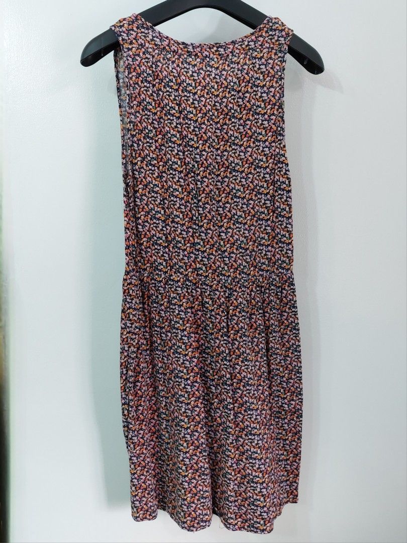 Mango Floral Dress sleeveless, Women's Fashion, Dresses & Sets, Dresses on  Carousell