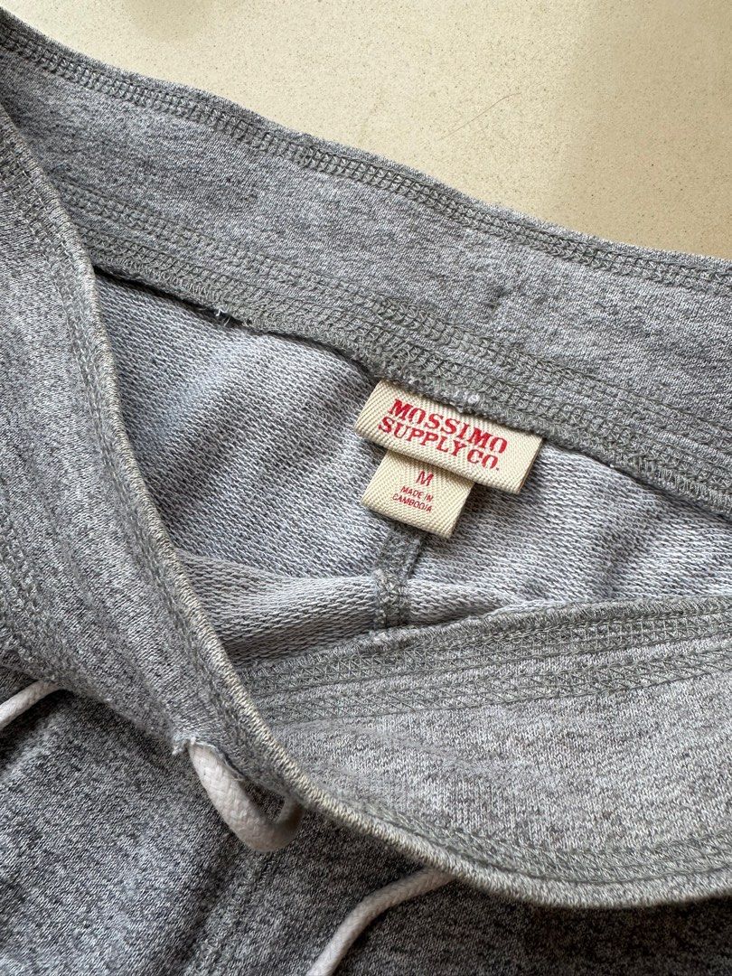 Mossimo sweat shorts (Category: Shorts) located in Davao. Submitted by ianxavierdp. (Listing ID 1327859390, Image 3). Description: Mossimo sweat shorts 32-34Wx16.5L size Medium on tag +sf.