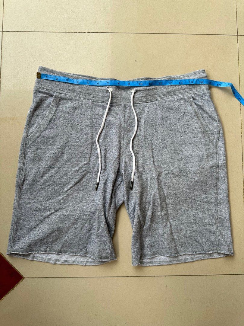 Mossimo sweat shorts (Category: Shorts) located in Davao. Submitted by ianxavierdp. (Listing ID 1327859390, Image 1). Description: Mossimo sweat shorts 32-34Wx16.5L size Medium on tag +sf.