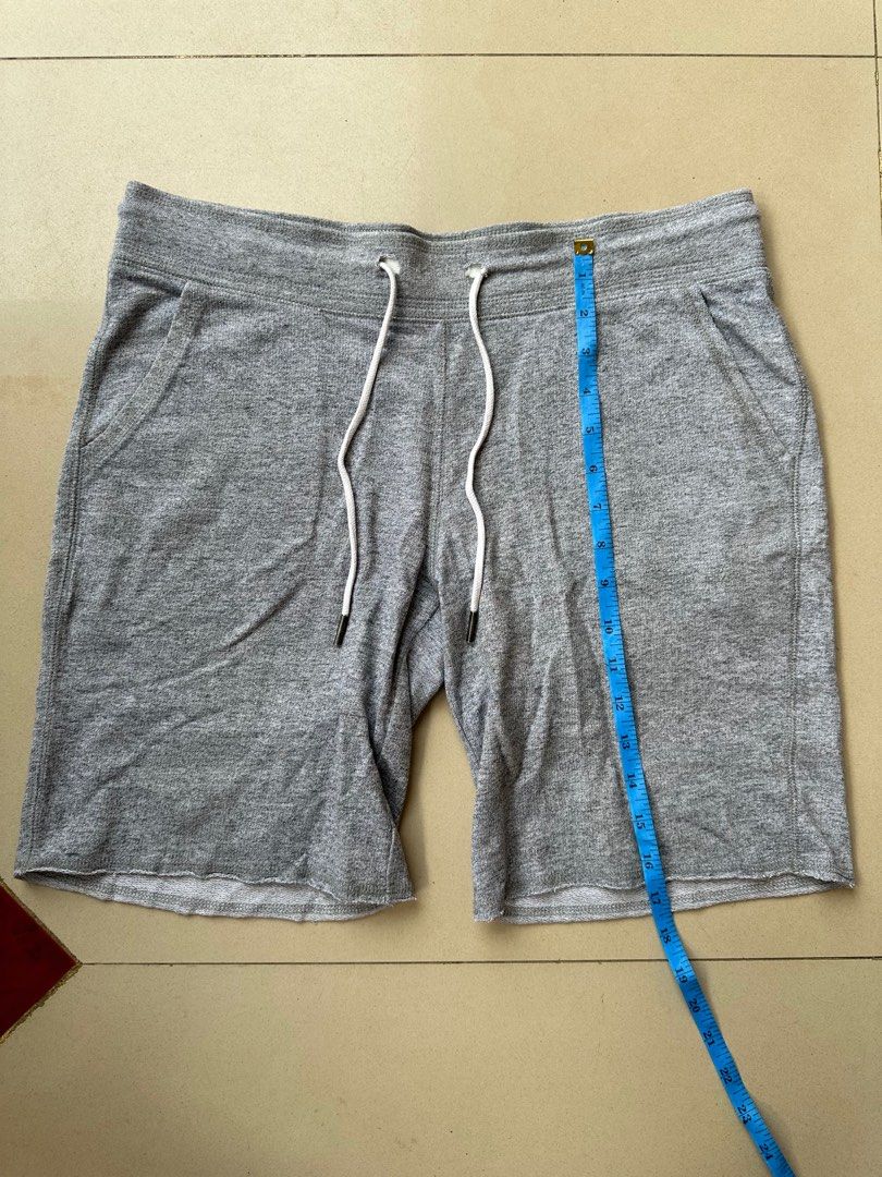 Mossimo sweat shorts (Category: Shorts) located in Davao. Submitted by ianxavierdp. (Listing ID 1327859390, Image 2). Description: Mossimo sweat shorts 32-34Wx16.5L size Medium on tag +sf.