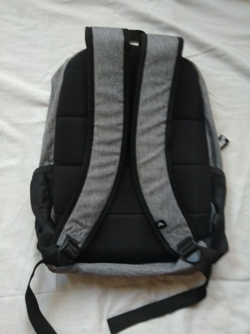 Nike bag (Category: Backpacks) located in Manila. Submitted by jordaniketwfossil45300 (Listing ID 1327833035, Image 3). Description: nike air jordan backpack with laptop compartment size : L like new in good condition 💯 original Shipping c/o Buyer Lalamove & LBC Ty & Godbless.