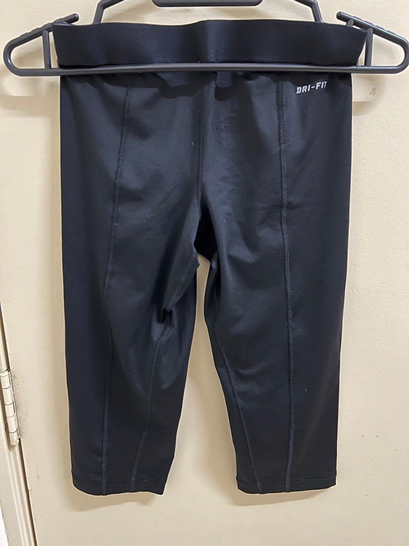 Nike compression capris hotsell