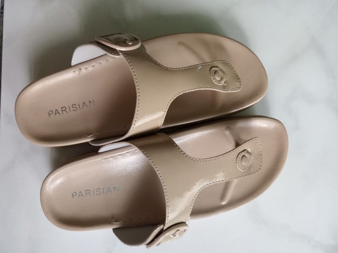 Parisian Slipper Thick Beige (Category: Slippers and slides) located in Dasmarinas. Submitted by kei05 (Listing ID 1327741771, Image 2). Description: Used once. Napabili lang ako sa MOA kasi napaltusan ako sa shoes, orig price is 400. After that hindi ko na nagamit..