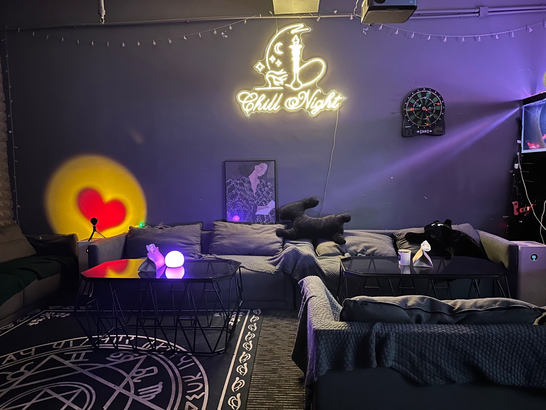 Party room634385215123211126