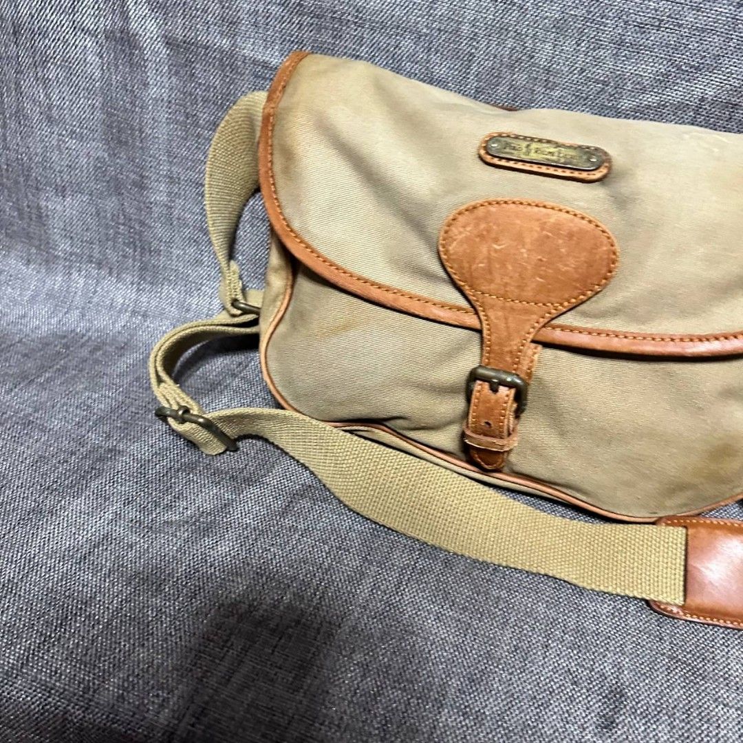 Polo Ralph Lauren sling bag (Category: Luxury Bags & Wallets) located in Manila. Submitted by greyinfash06839 (Listing ID 1327865605, Image 3). Description: 🤍Price: 8,900 pesos only 🤍Item: Polo Ralph Lauren sling bag 🤍Brand: Polo Ralph Lauren 🤍Matirial: Canvas 🤍Quality: Original 🤍color: Brown 🤍Size: Small 🤍Dimension. H: 8 L: 12 W: 3 🤍Sex: Unisex 🤍Issue: Sign of use 🤍Condition Rate: 7/10 🤍Other info:.