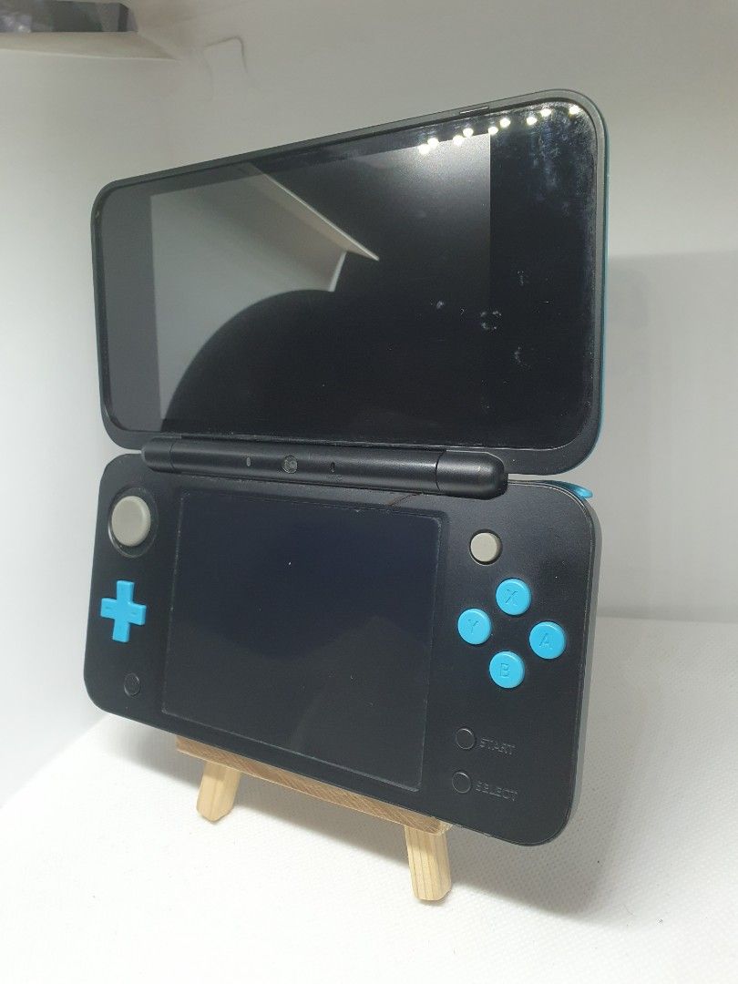 Selling Turquoise Nintendo 2DS (Category: Nintendo) located in Quezon City. Submitted by itemsforadoption (Listing ID 1327856252, Image 3). Description: Rfs: Its 2024! Happy New Year! Hoping you have a good year ahead of you! If you have questions feel free to send a message. Though I'll most likely be able to reply from 10am to 8pm. Please be patient and understanding. Decluttering games and items that I've picked up or for friends and family. P