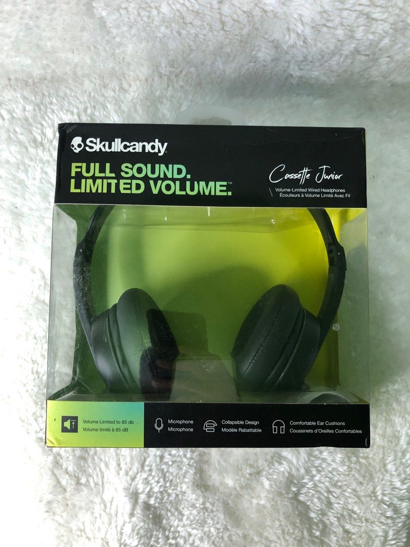 SKULLCANDY CASSETTE JUNIOR WIRED (Category: Headphones & Headsets) located in Legazpi City. Submitted by albay.hype.shop (Listing ID 1327812153, Image 1). Description: SKULLCANDY CASSETTE JUNIOR 1,350 ONLY! WIRED PREMIUM SOUND BRANDNEW LEGIT.