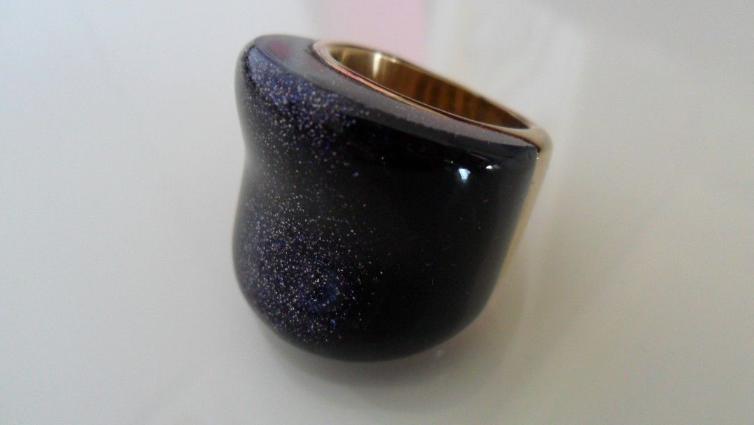 Statement Ring (Category: Rings) located in Singapore. Submitted by pipilou (Listing ID 1327852247, Image 1). Description: Selling the Ring in the set as the watch is not in good condition (peeling watch strap) for sale. But happy to mail as a set to buyer of the ring upon request. Size 52 or inner dimension 17.2mm..