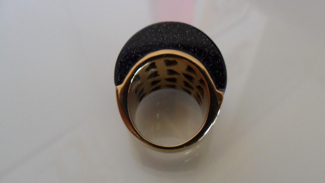 Statement Ring (Category: Rings) located in Singapore. Submitted by pipilou (Listing ID 1327852247, Image 3). Description: Selling the Ring in the set as the watch is not in good condition (peeling watch strap) for sale. But happy to mail as a set to buyer of the ring upon request. Size 52 or inner dimension 17.2mm..