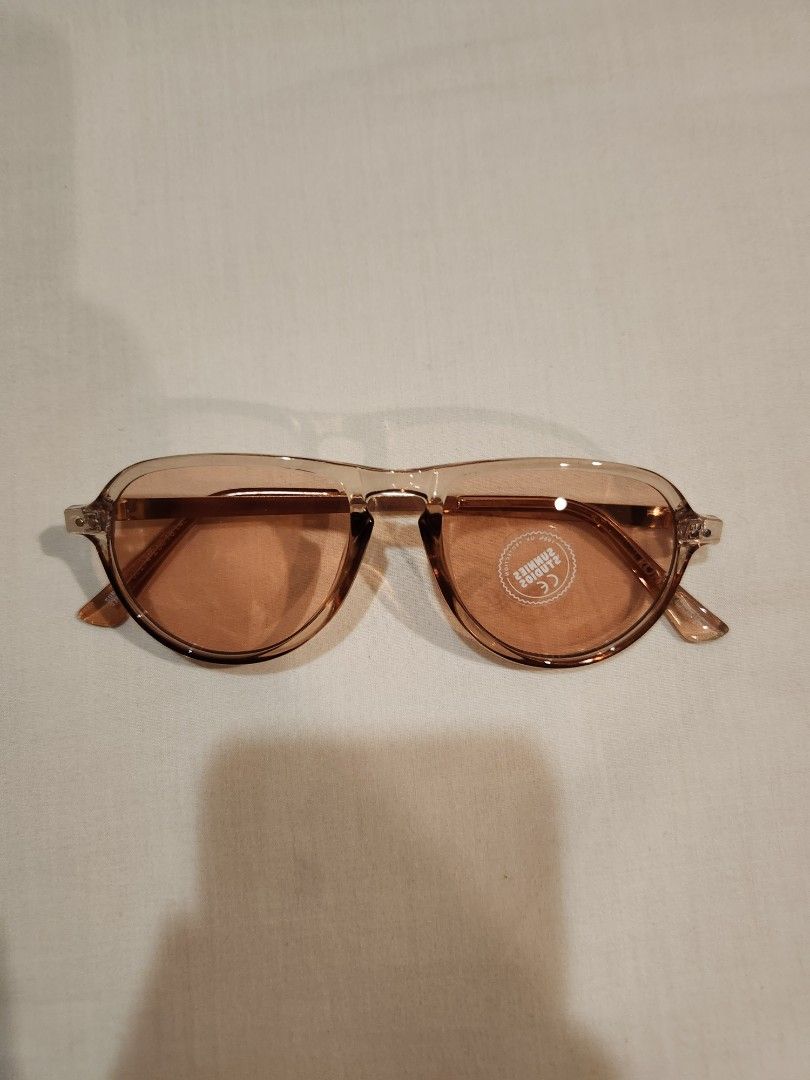 Sunnies Studios - Ronan in Dune (Sunglasses) (Category: Sunglasses & Eyewear) located in Muntinlupa City. Submitted by rnprz (Listing ID 1327854780, Image 2). Description: - never used; was given as a gift - comes with original case and cleaning cloth.