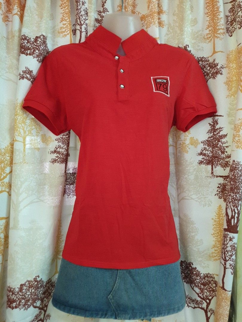 Tops 9 (Category: Everything Else Others) located in Cavite. Submitted by assortedbymickeymouse (Listing ID 1327797791, Image 1). Description: Brand: M.C. Collection S: medium (on tag) complete button.