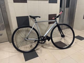 (Category: ) located in . Submitted by buyhigh (Listing ID 1327783317, Image 1). Description: .
