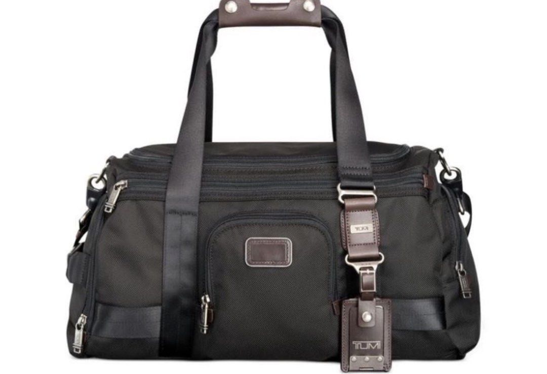 Tumi maxwell gym bag outlet