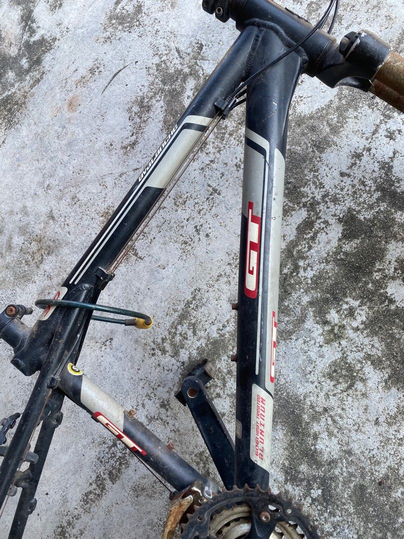 Vintage 2001 USA GT Avalanche 3.0 26rim full aluminum frame, Sports