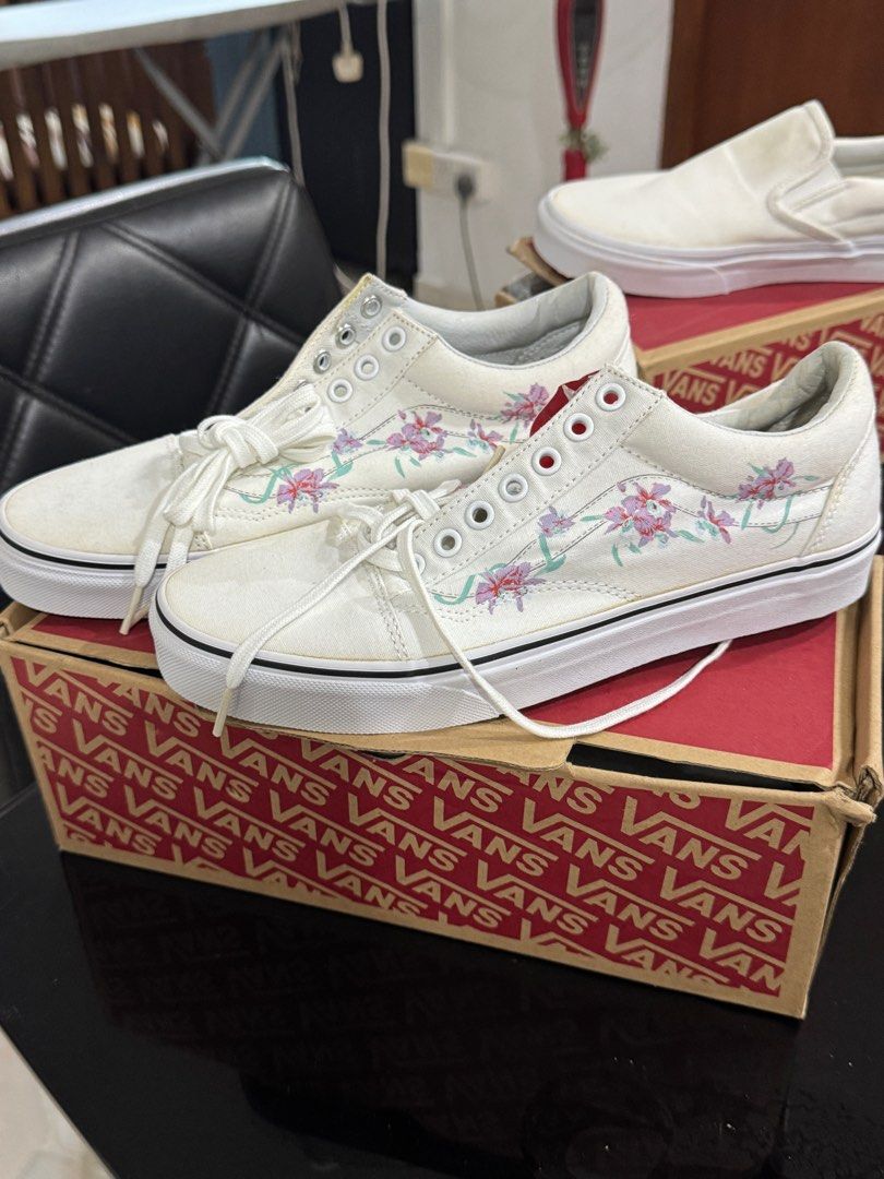 Hawaiian old skool vans shop