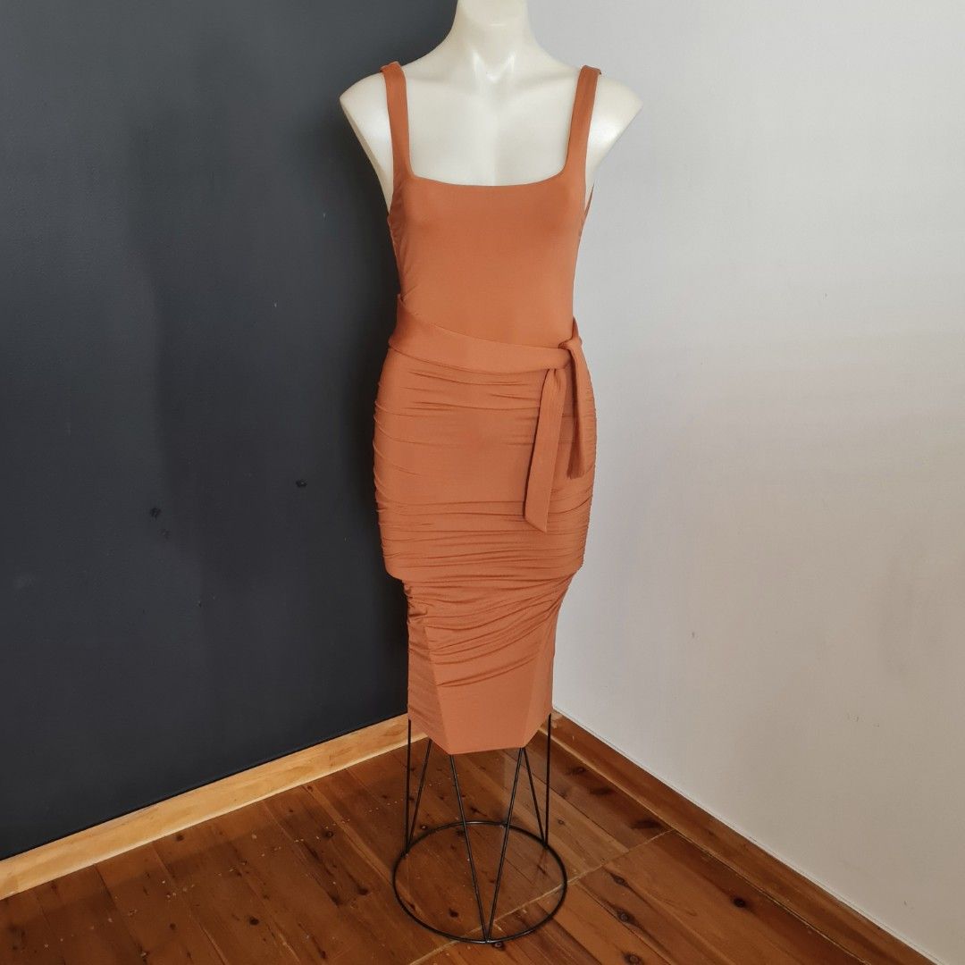 Women s size 1 KOOKAI Gorgeous Shilou rust bodycon midi dress EUC Women s Fashion Clothes on Carousell