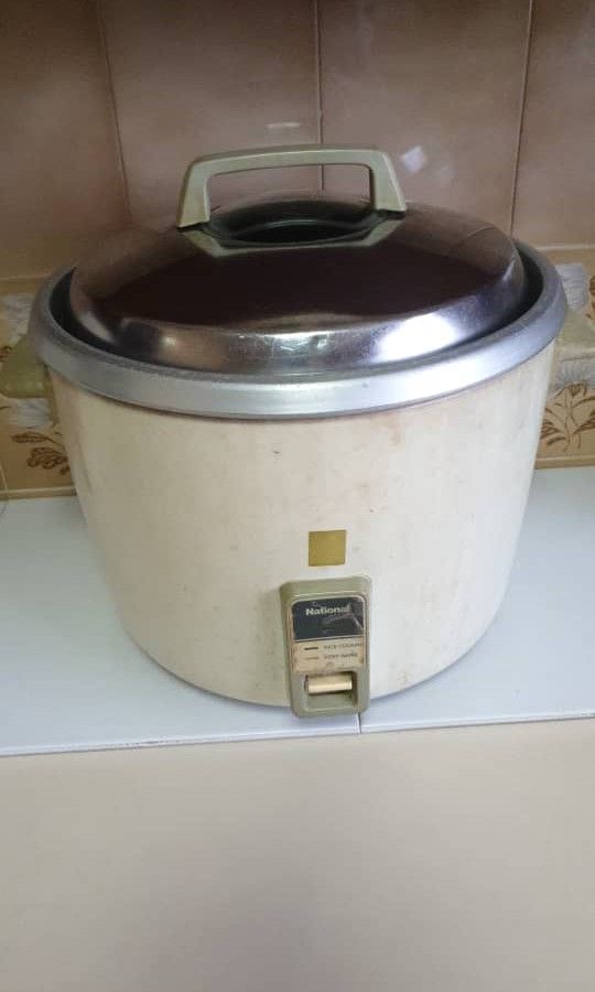 925) National Rice Cooker - 30 Cm Circumference Of The Pot, TV & Home ...