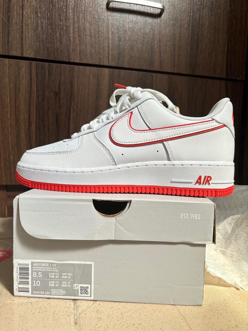 Airforce 01 '07 White / White-Picante Red (Category: Sneakers) located in Indang. Submitted by gray_locker (Listing ID 1327939239, Image 2). Description: Brand New Airforce 01 ‘07 White / White-Picante Red Mens: UK 7.5 CM 26.5 Womens: UK 10 CM 27 Selling Price: P5,800.00 (OG Price: P6,195.00) RFS: Wrong size.