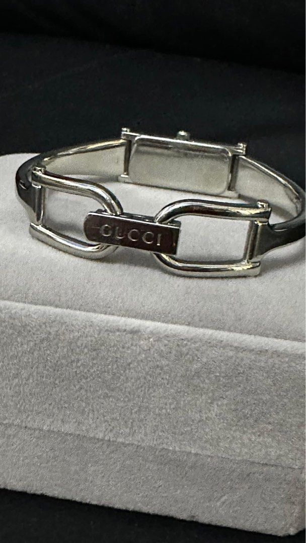 Authentic Gucci (Category: Luxury Watches) located in Manila. Submitted by chloe_luxuries (Listing ID 1328061937, Image 2). Description: Guaranteed original Gucci 1500L Quarts Still in very good working condition Fits in medium size 7”wrist Comes with box Pm for more details.