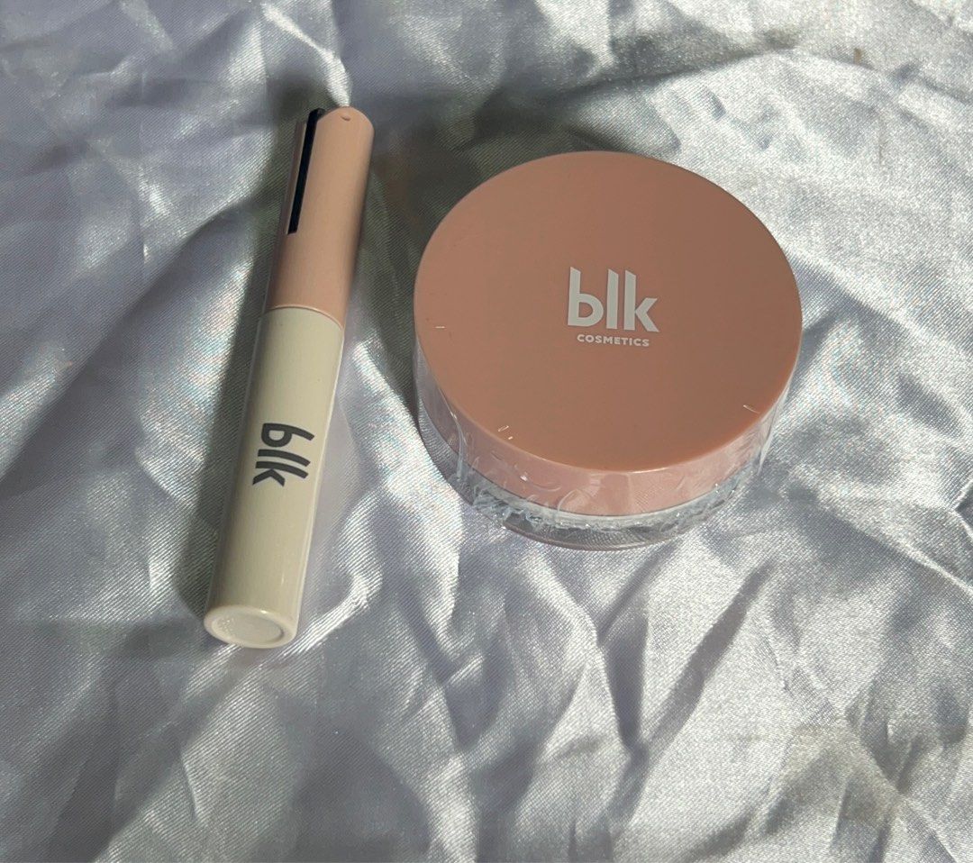 BLK Cosmetics soft blur loose powder & Mascara (Category: Makeup) located in Manila. Submitted by cel_restyle2023 (Listing ID 1327954686, Image 1). Description: 500 pesos set na Blk Cosmetics daydream soft blur loose powder (used twice) — BRANDNEW — Shade: Butter BLK Masacara — Used once.