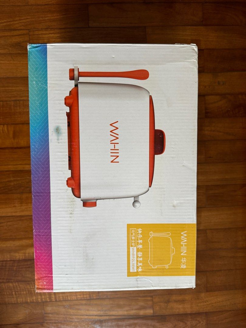 Bread Toaster (Category: Ovens & Toasters) located in Singapore. Submitted by kingdeee (Listing ID 1327911728, Image 1). Description: self collection !!!.